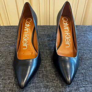 Clavin Klein Black Leather Pumps